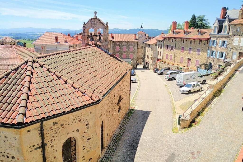 Gite De La Chapelle, Au Coeur De La Cite Medievale Allègre Exterior foto